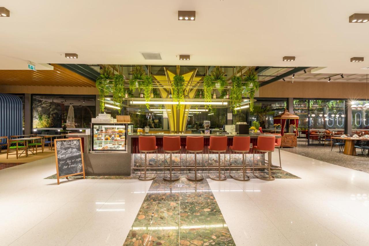 Mercure Trabzon Hotel Exterior foto The lobby of the hotel