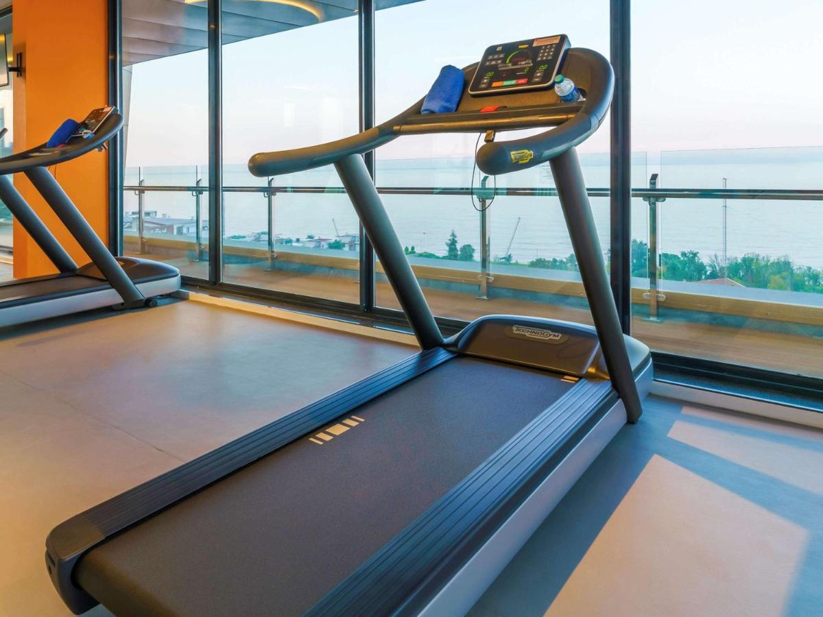 Mercure Trabzon Hotel Exterior foto A treadmill