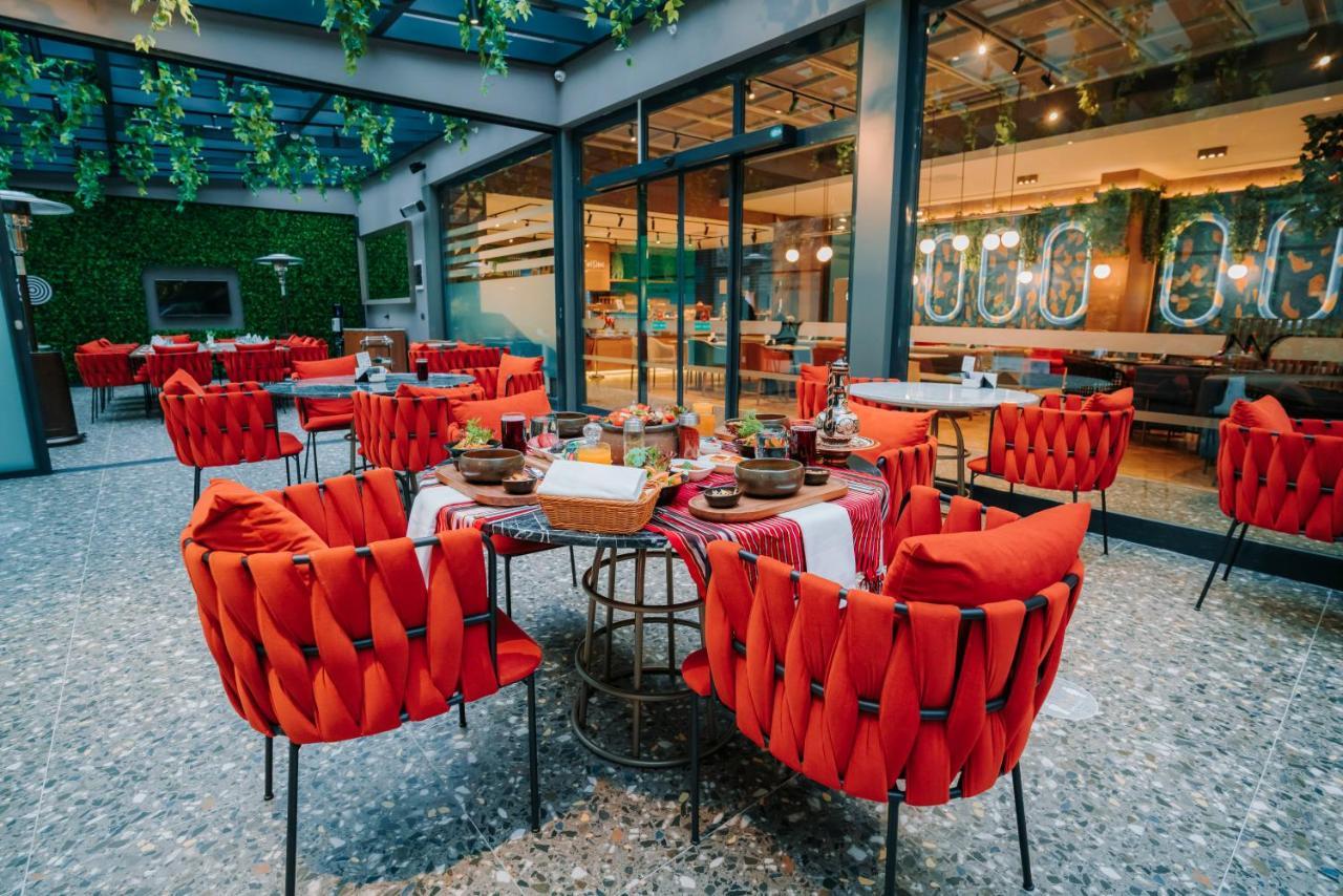 Mercure Trabzon Hotel Exterior foto The interior of the restaurant